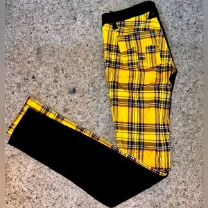 Like New Tripp NYC Split Black & Yellow Plaid Skinny Jeans Size 25